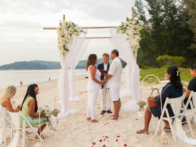 Beach marriage celebrant phuket (11)