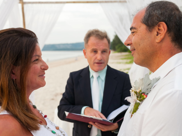 Beach marriage celebrant phuket (13)