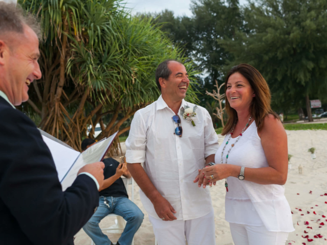 Beach marriage celebrant phuket (16)