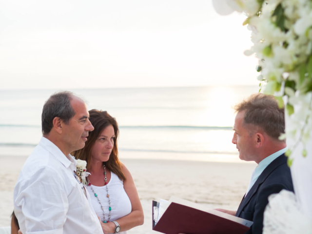 Beach marriage celebrant phuket (22)