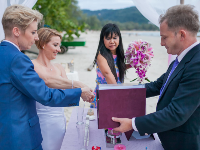 Beach wedding celebrant (15)