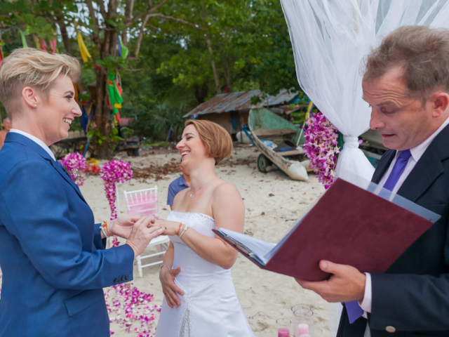 Beach wedding celebrant (9)