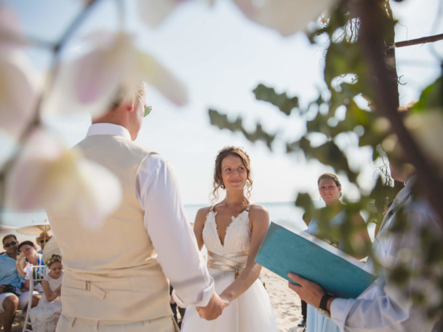 Beach destination wedding celebrant phuket (10)