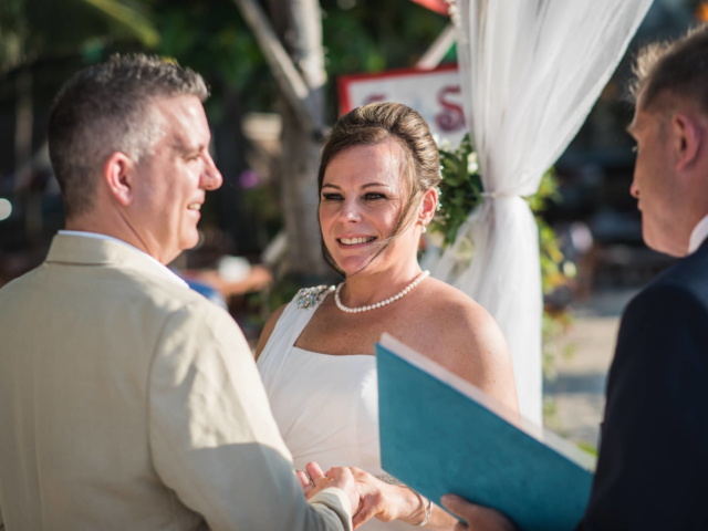 Phuket beach wedding celebrant (19)