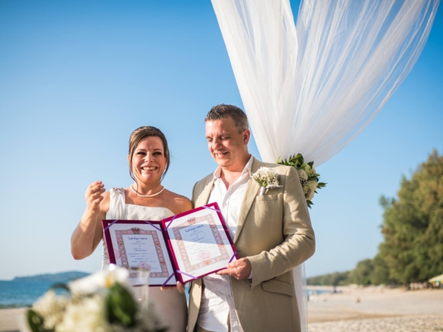 Phuket beach wedding celebrant (27)