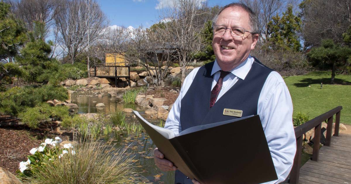 From wards to weddings: Former Dubbo hospital manager finds success as a celebrant | Wellington Times | Wellington, NSW