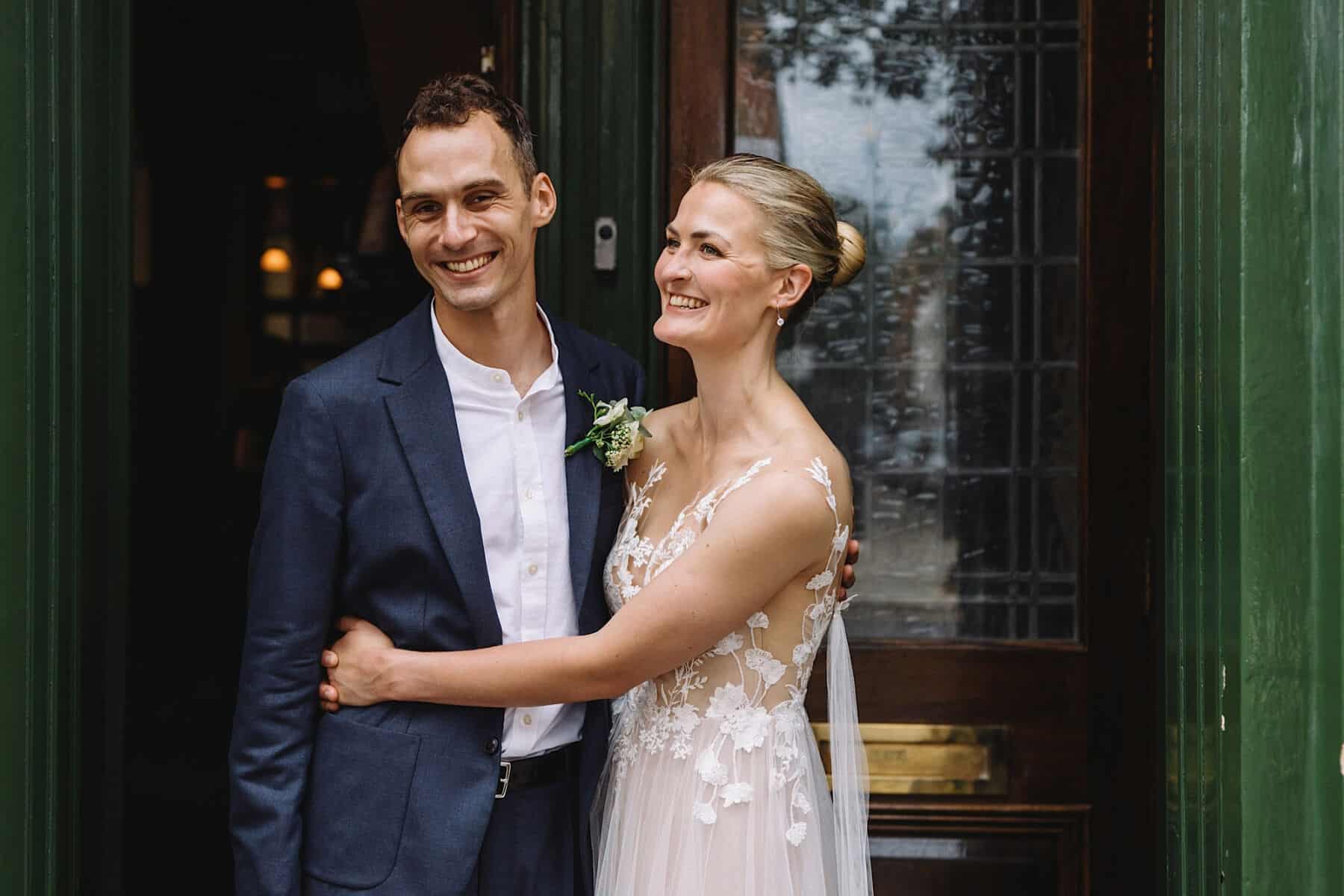 Anna Kara Wedding Dress // Fitzrovia Chapel Wedding Ceremony