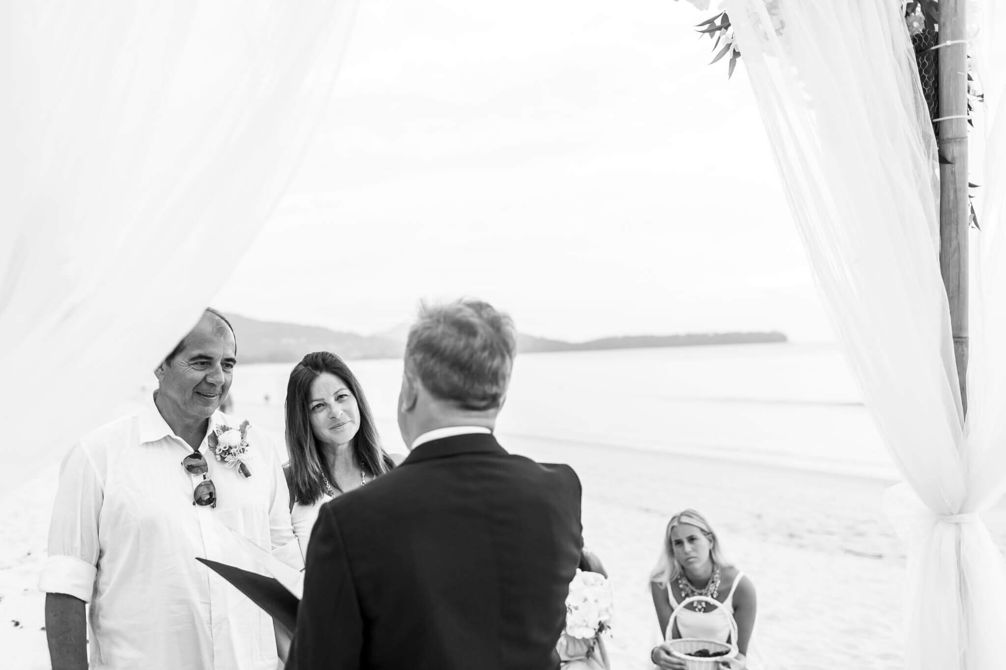 Beach marriage celebrant phuket (1)