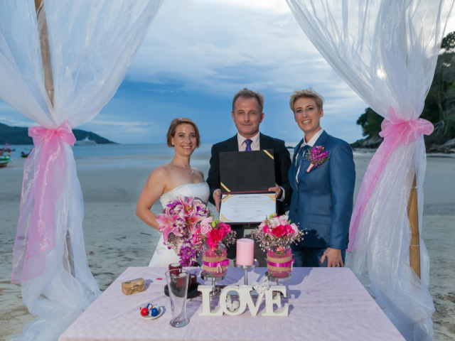 Beach wedding celebrant (19)