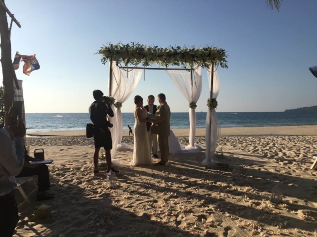 Phuket beach wedding celebrant (1)