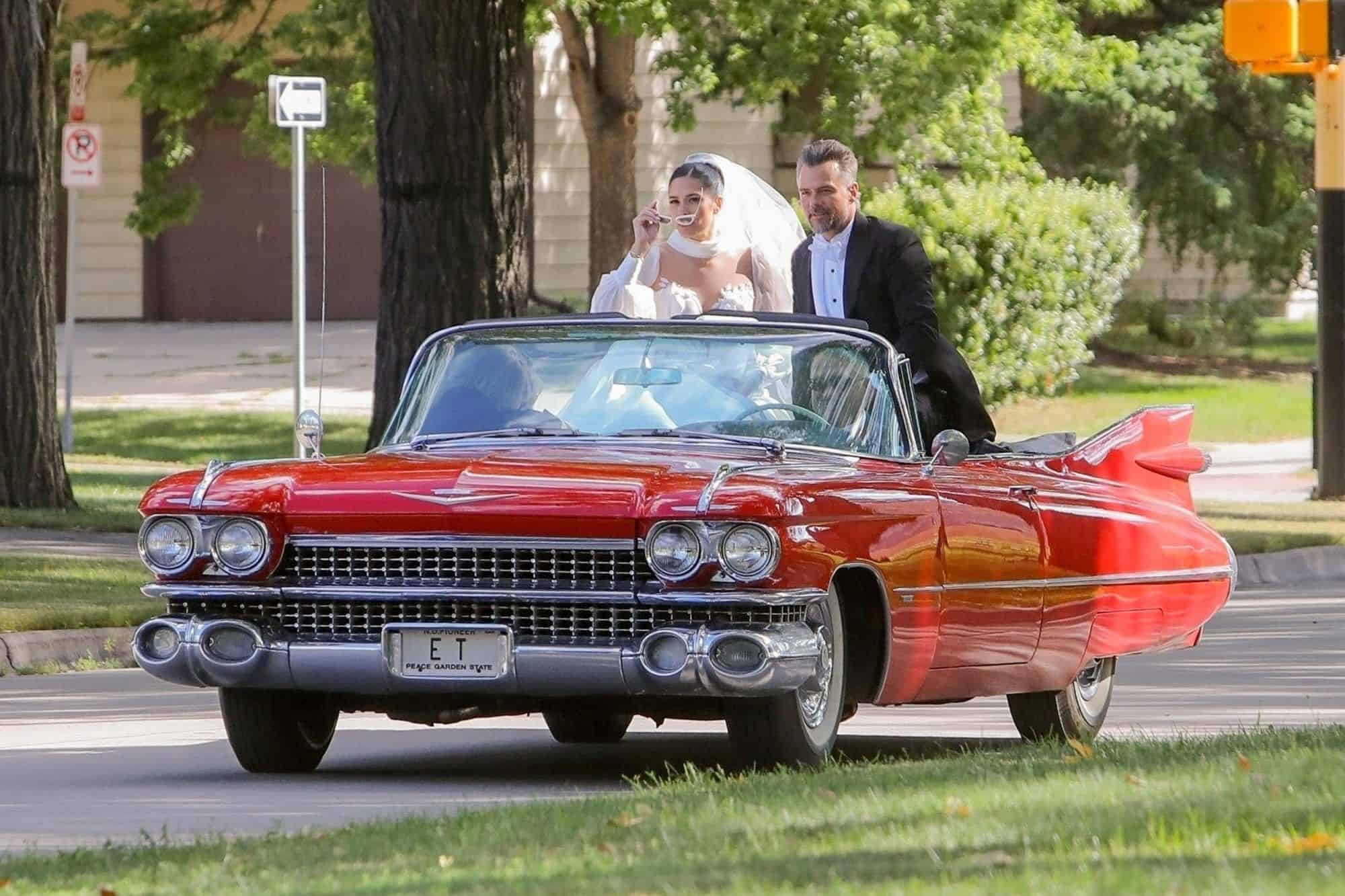 WeSmirch: Josh Duhamel Marries Audra Mari in North Dakota Wedding Ceremony (Nicholas Rice/People.com)