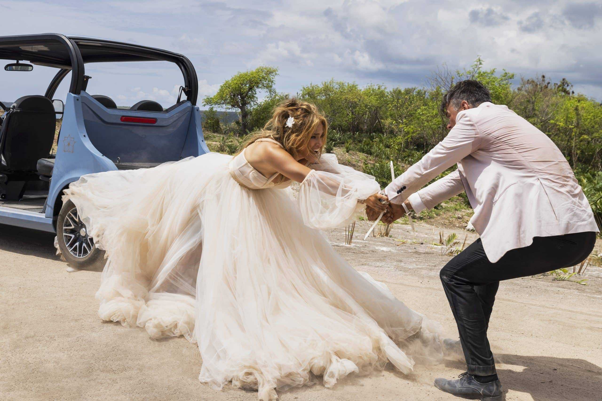 Jennifer Lopez And Josh Duhamel Create Sparks In ‘shotgun Wedding Ceremony’