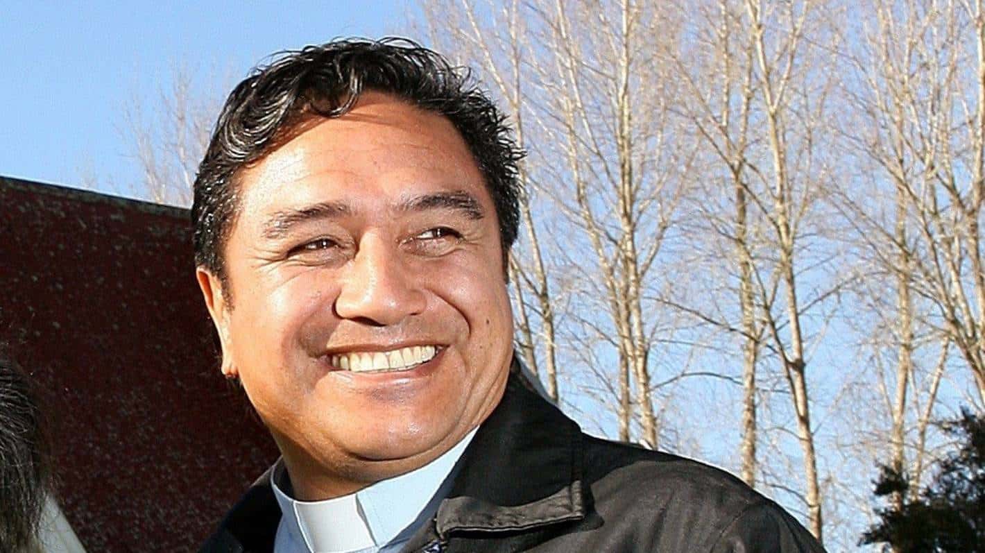 Priest performs wedding ceremony, then has affair with the bride | Stuff.co.nz
